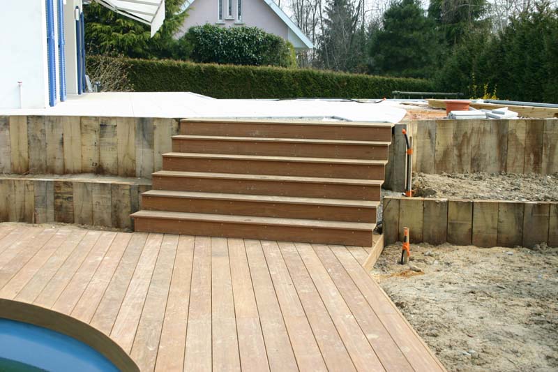 de terrasse bois, au sol et sur poteaux, gardecorps et escaliers, en de terrasse bois, au sol et sur poteaux, gardecorps et escaliers, en