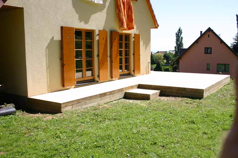 de terrasse bois, au sol et sur poteaux, gardecorps et escaliers, en de terrasse bois, au sol et sur poteaux, gardecorps et escaliers, en